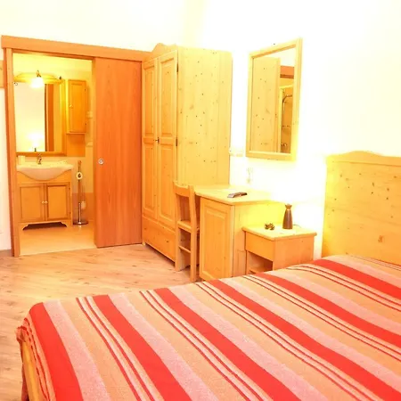 Hotel Garni Sella Cipriani Borgo Valsugana